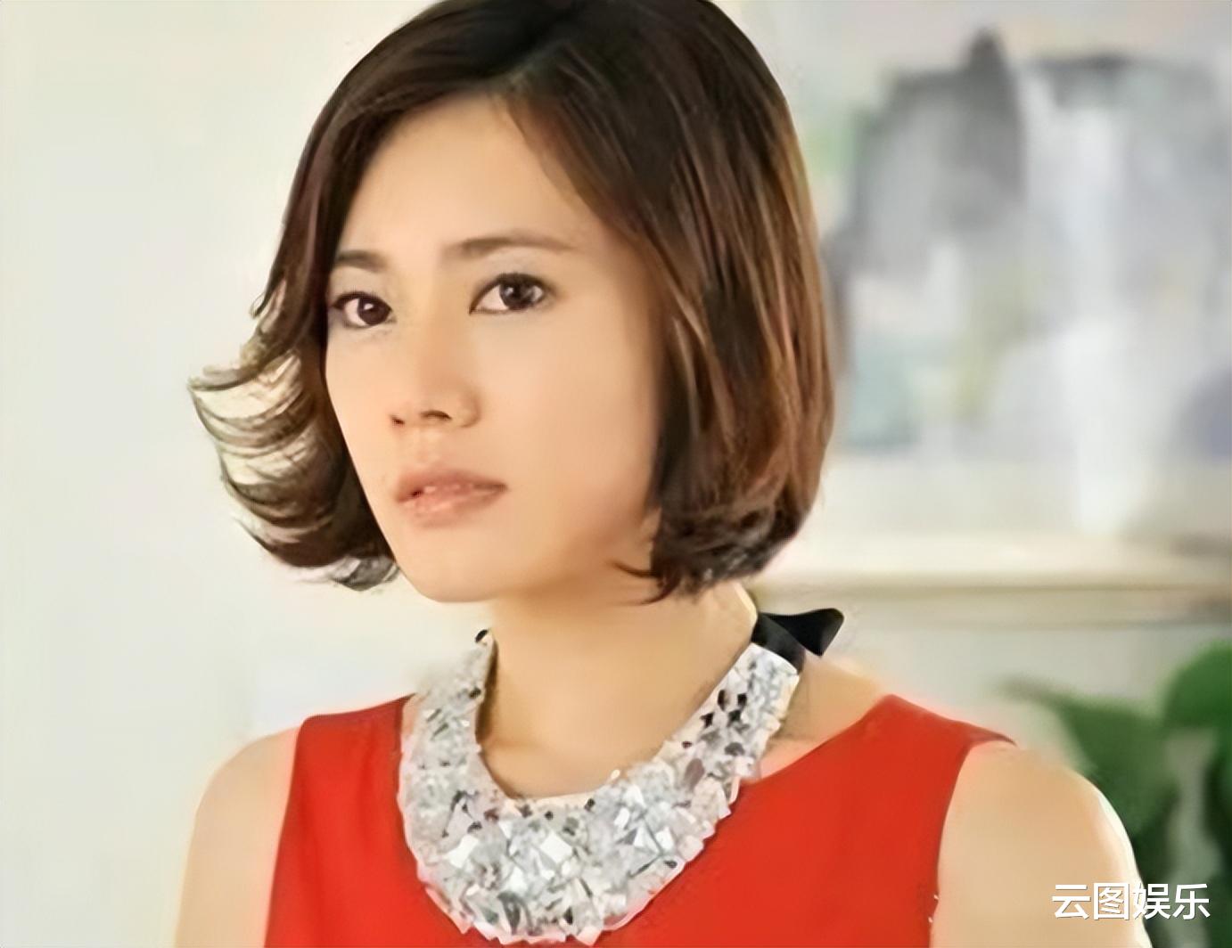 秋瓷炫|秋瓷炫陪老公中国过年，倒贴福字普通话送祝福，豪宅曝光装修淡雅