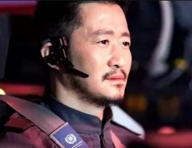 明日战记|《流浪地球》片尾为什么要特别鸣谢“刘德华先生”？