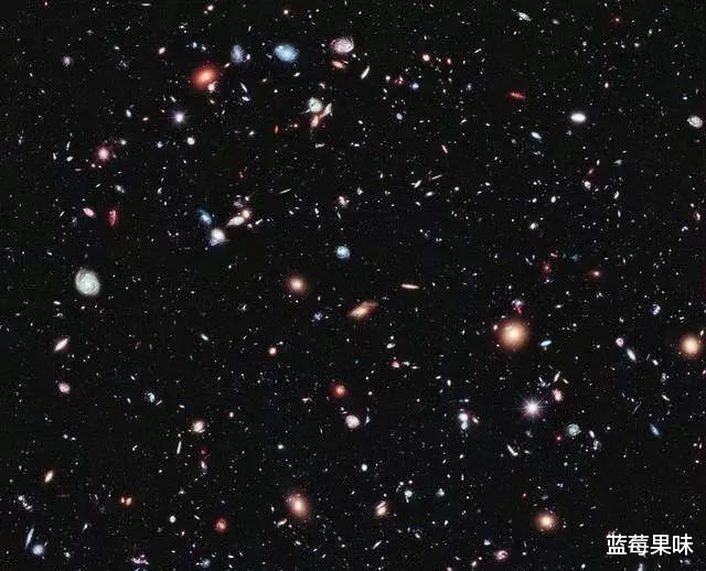 宇宙中数以万亿的恒星,为什么太空中还是暗的?