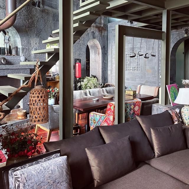 杨丽萍|63岁杨丽萍在大理的豪宅火了，网友：这生活，简直就是人间理想！