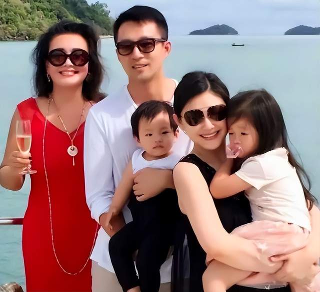 汪小菲|汪小菲拒绝提供抚养费！拖欠前妻超过500万，大S无奈上诉打官司