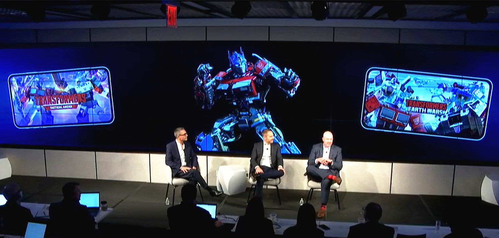 电影|《变形金刚7》擎天柱完整造型曝光，柱子哥变清秀了