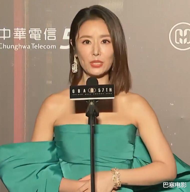 牛莉|好好的美女非去弄鼻子,林心如鼻子像被夹住,牛莉一个鼻孔两个大
