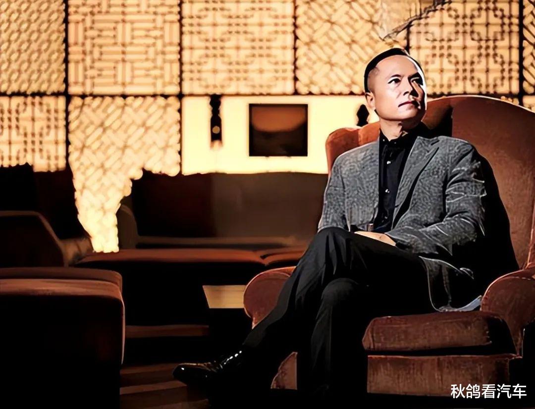 明星|他,少年丧父,大学挣180万,如今身家570亿,娶小20岁女明星