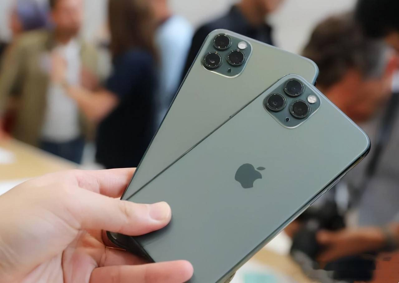 iphone13|5部年后放心买的手机：iPhone13最受欢迎，国产骁龙870仅1699元