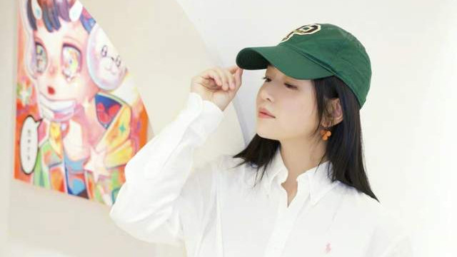 陈晓|陈妍希晒戴绿帽照疑婚变？顶流被曝出轨二字女星，陈晓躺枪已回应