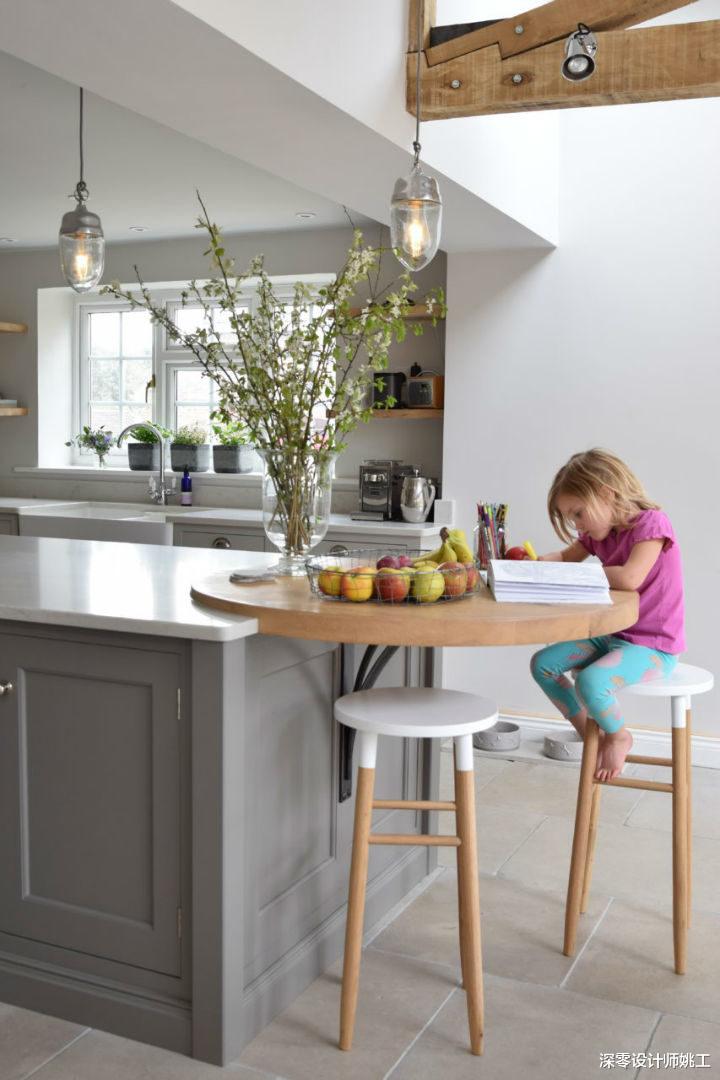 厨房岛台搭配4种台面做错层,颜值高实用性强,恨不得每个都安排上