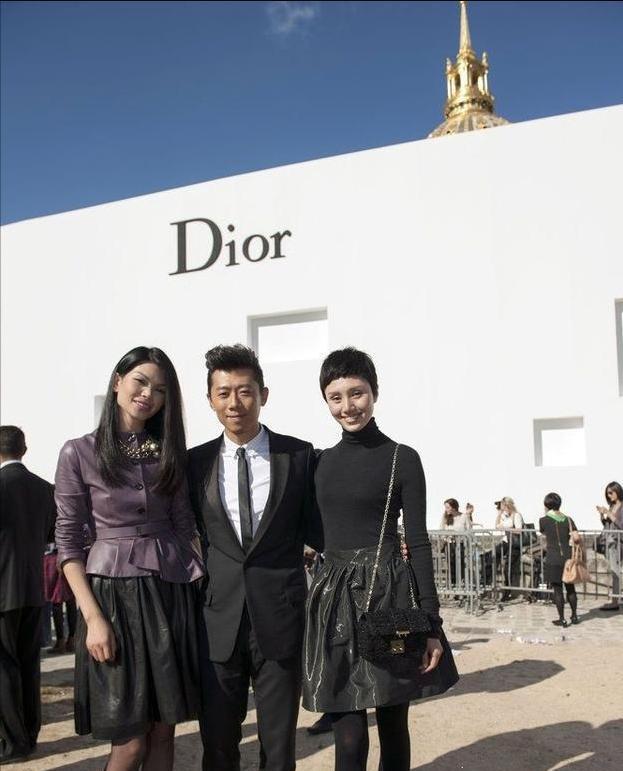 连衣裙 袁泉头发越短人越美,气质和气场双双爆棚,网友:学不来