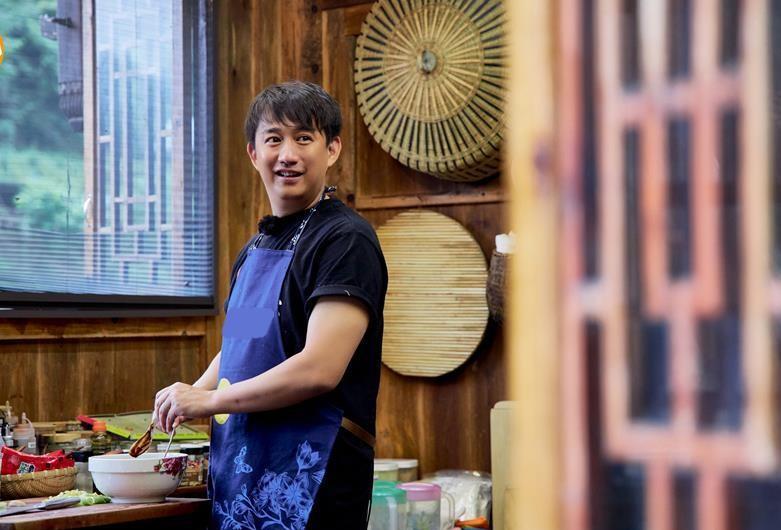 黄磊|“欠债还情”黄磊：为报恩提携陈飞宇，因玩游戏输给黄渤当场翻脸