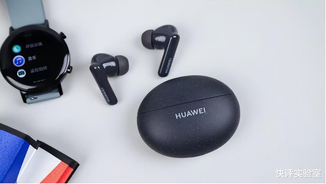 |智能设备“集邮”的快乐试过都懂!双12华为FreeBus 5i组局