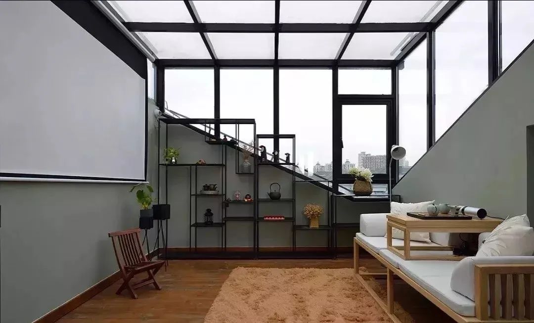 买房一定要有个露台,这样一装非常漂亮,让人天天看都不会腻!