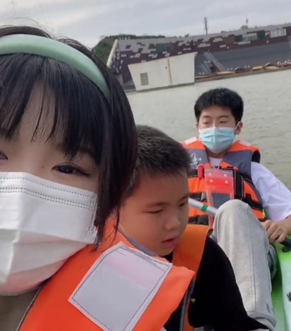 孙悦|孙卓一家玩滑板，孙辉倒栽葱，孙爸偶像包袱重，孙悦摔到怀疑人生