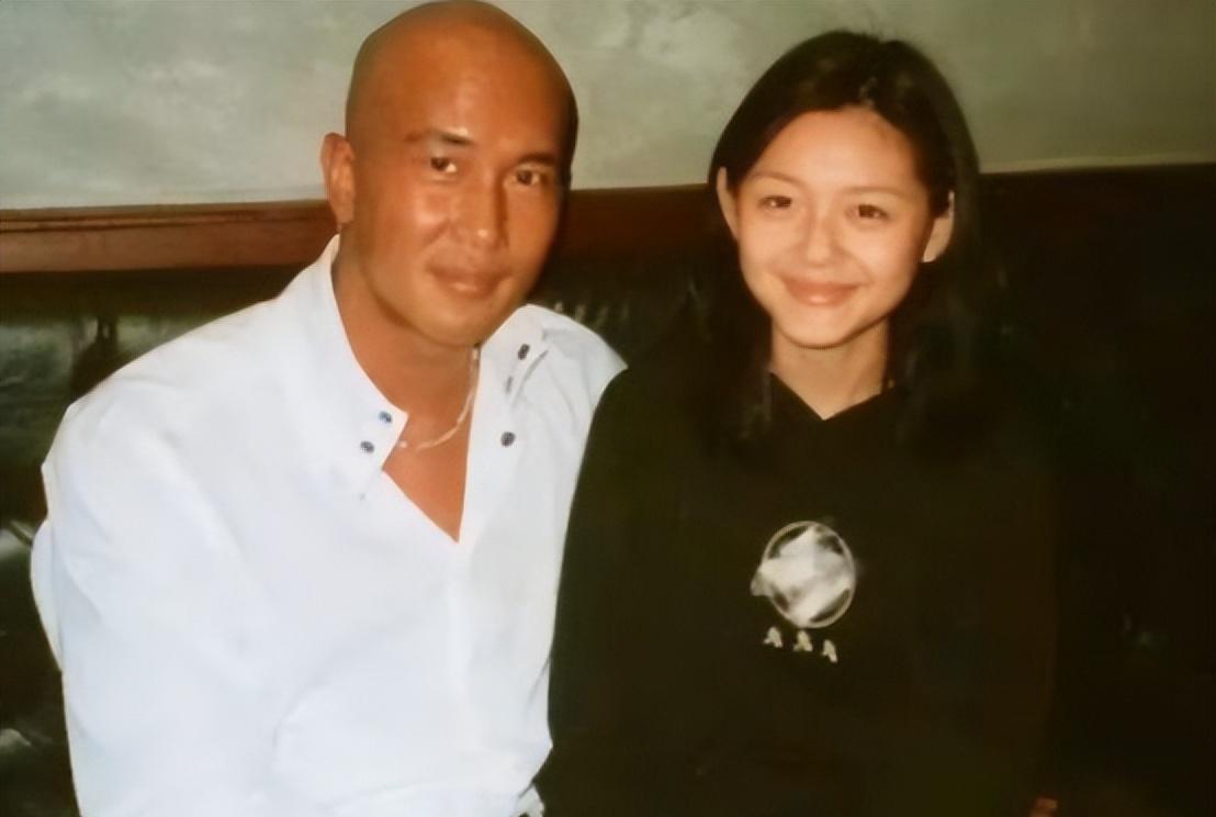 大S|曝大S和具俊晔是雇佣关系，公司每月给他20W生活费，更多细节被扒