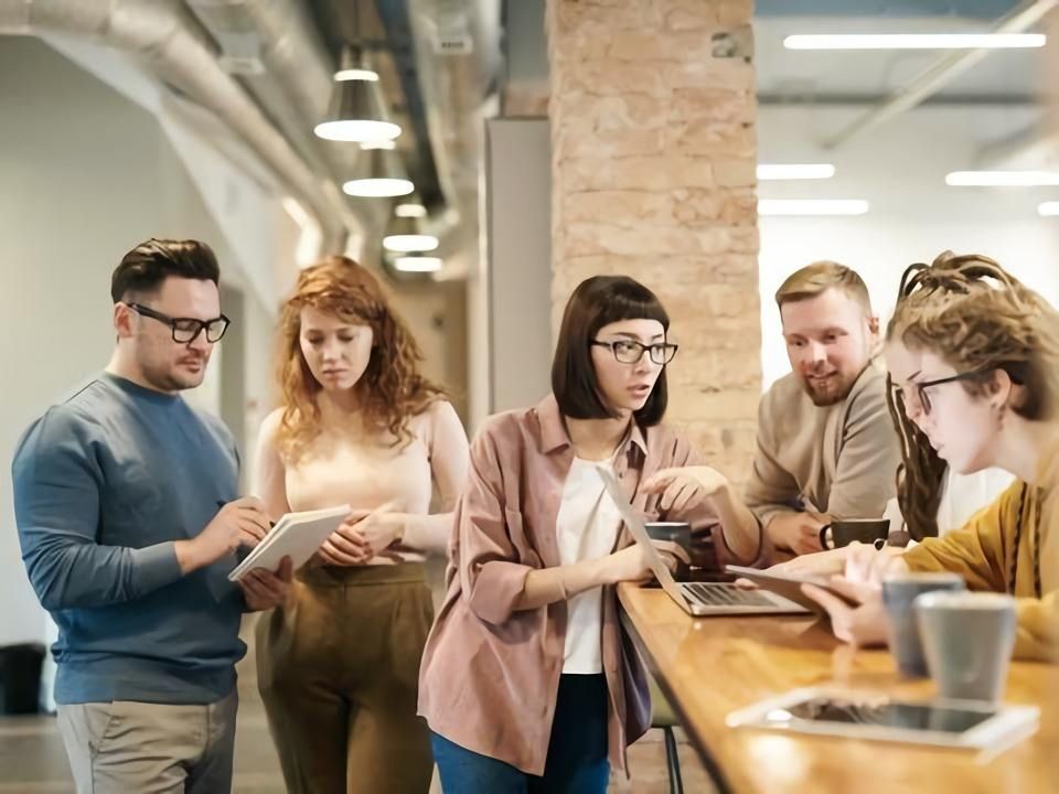 |职场中想要更吃香，这些或明或暗的规则当然要知道