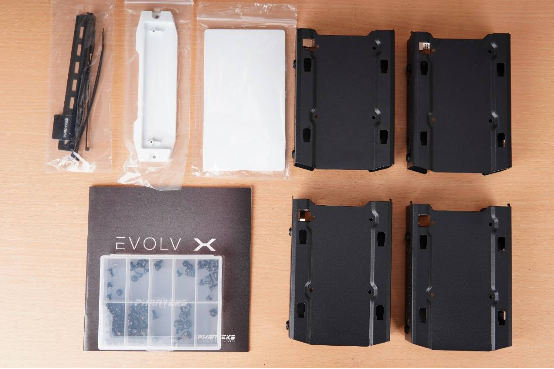 机箱|新的一年新的归来，追风者(PHANTEKS) PK518幻影白新色鉴赏