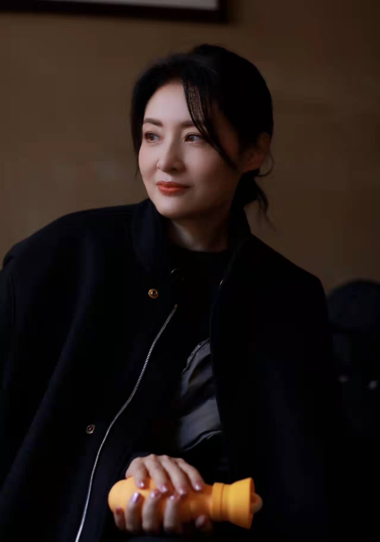 黄磊|央视美女记者火上热搜!高颜值美过女明星,入驻视频平台吸粉无数