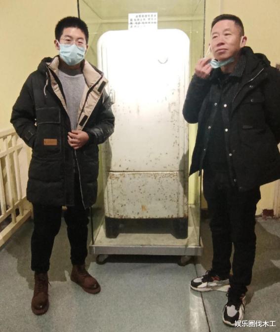 |孙卓整理18岁生日礼物，唯独对口罩爱不释手，网友直夸：有前途