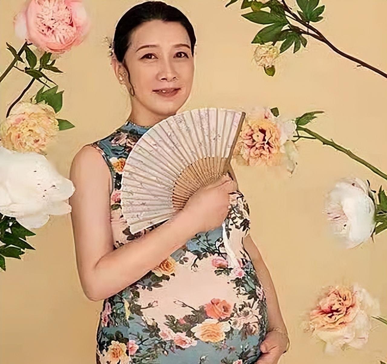 2019年杭州53岁大妈痛失爱子尝试试管婴儿,冒死生女儿却后悔万分