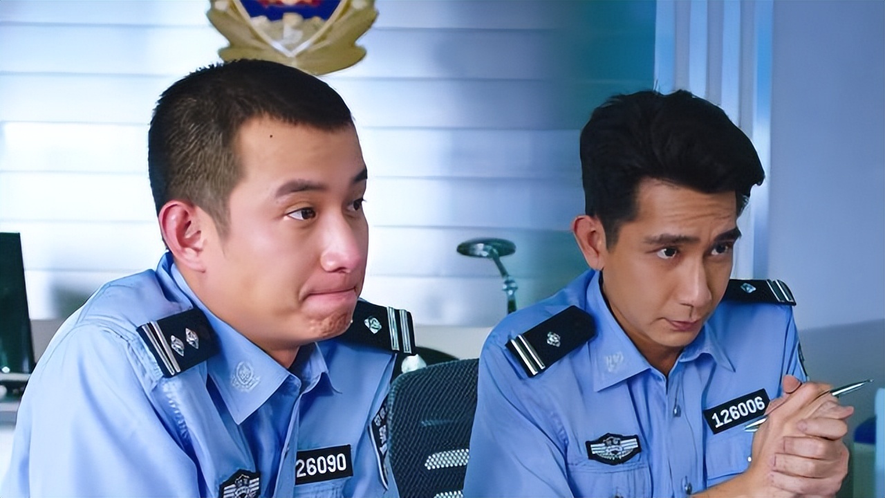 周星驰|周星驰斥资6亿拍的大剧,郑总出资又出力,邓超却靠吃鸡火爆全网