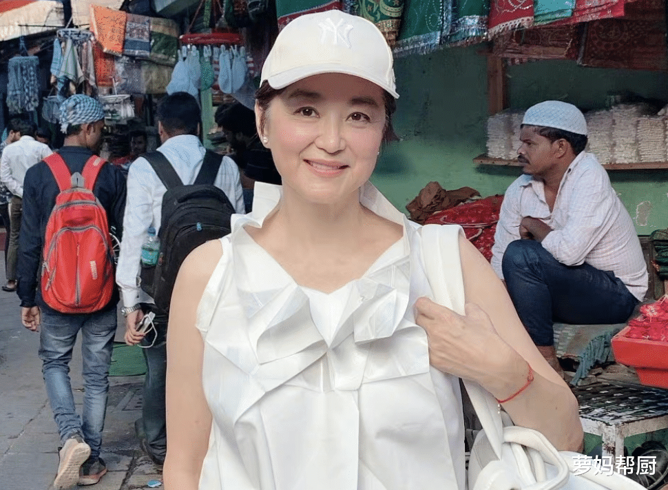 林青霞 林青霞如今67岁，轻松减掉25斤，分享瘦身秘诀：只需两点！