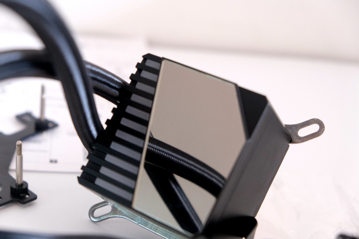 小米科技|显卡还溢价严重!买了安钛克 ARGB水冷散热器,先将散热升级