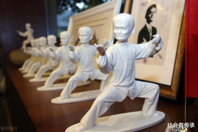 李连杰|“功守道”大腕全看马云面子?洪金宝:看的是李连杰面子