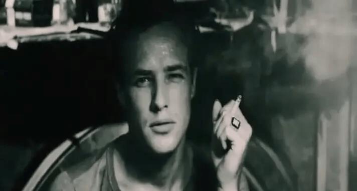 马龙·白兰度|1961年，19岁大溪地混血美女，遇见马龙? 白兰度，做了他43年情人