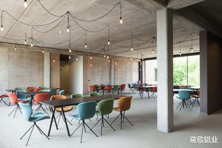 如何巧妙设计室内灯光?或许在这里能得到一点灵感