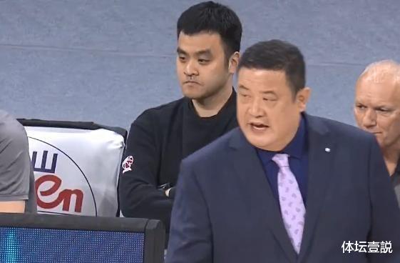 吉林男篮|山东将与丁彦雨航解约，球队落后替补席打瞌睡，与徐长锁彻底闹翻