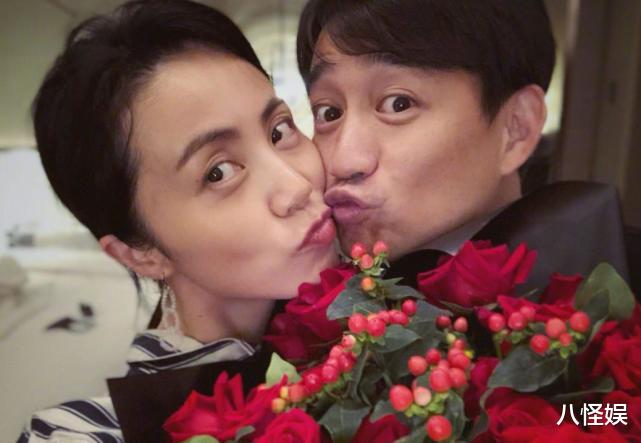 黄磊|黄磊携爱女看展，16岁多多身高直追爸爸，罕穿露脐装自信美丽十足