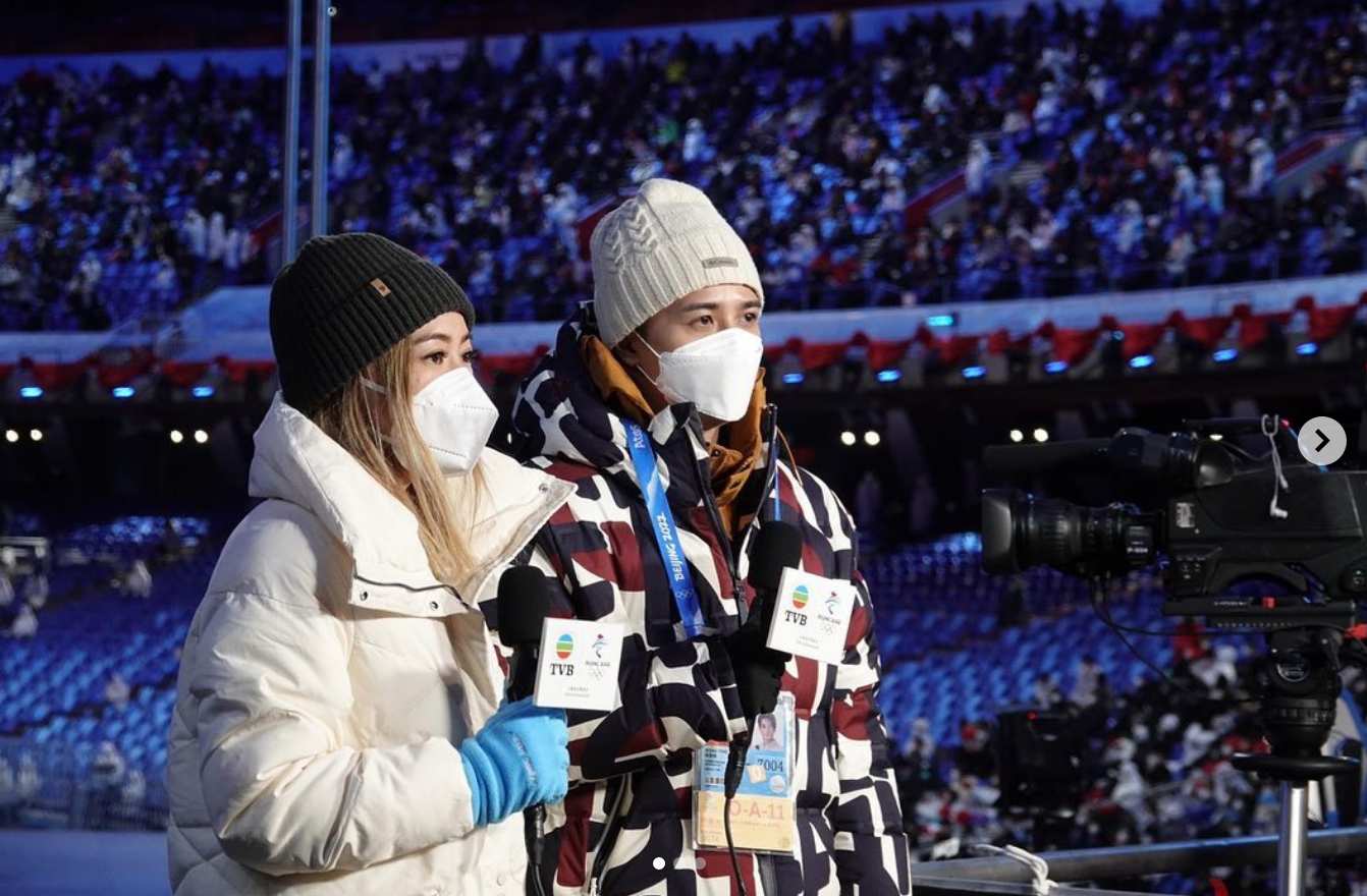 冬奥会|TVB男星冬奥会突晕倒!被两人抬上担架走路需搀扶,现场画面曝光