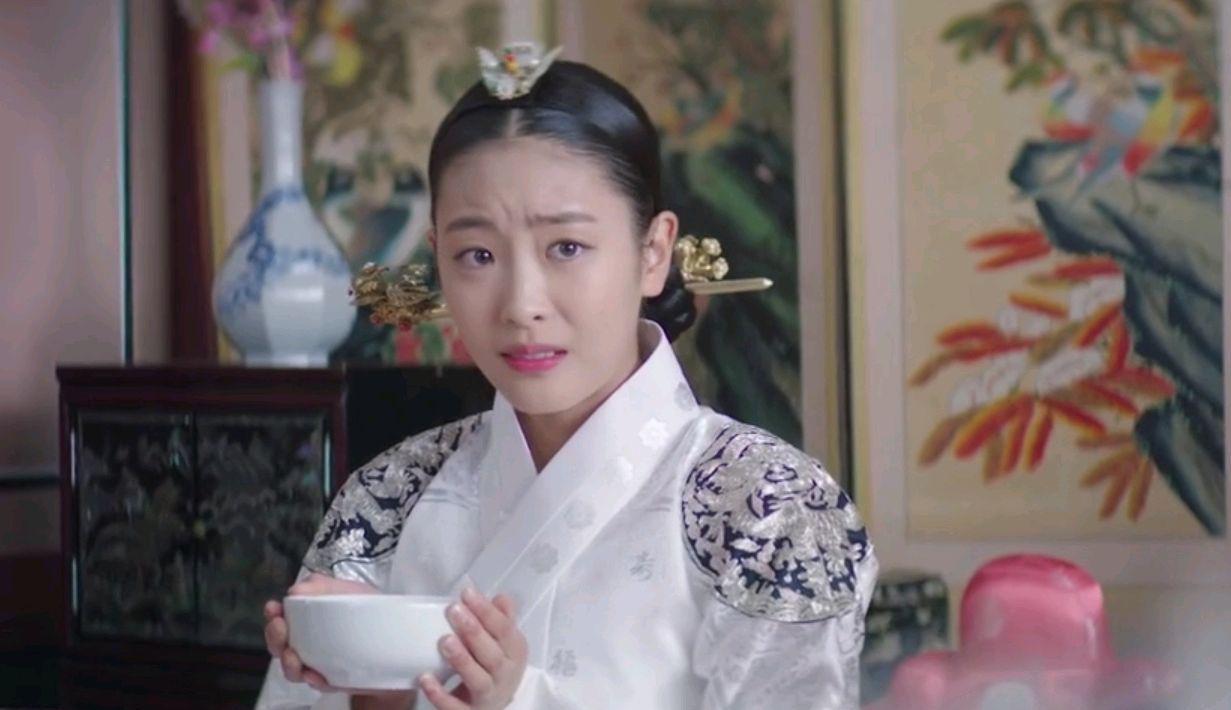 王后伞下|温馨且圆满,《王后伞下》大结局,每个人都找到自己的归属