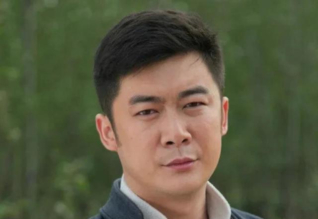 帅哥|拍完《红高粱》后又拍《芈月传》楚怀王,曹征直言被郑晓龙忽悠