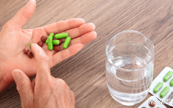 胃病|吃一次等于熬夜5天，或是胃病“祸根”，消化科医生：很多人天天吃