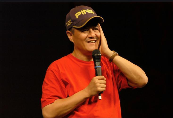 赵本山|赵本山大女儿出嫁仅给300万的嫁妆,大女儿来家时,老婆没好脸色