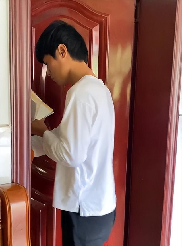 马尾辫 皮酱夫妇:全网女人都想嫁的男人,把妻子宠上天,被称为男德典范