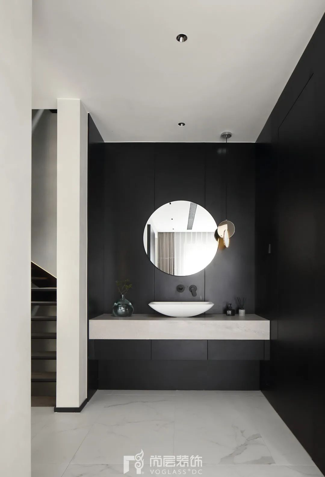 实景呈现：淡雅轻奢别墅落地，玩转黑白灰空间色彩！