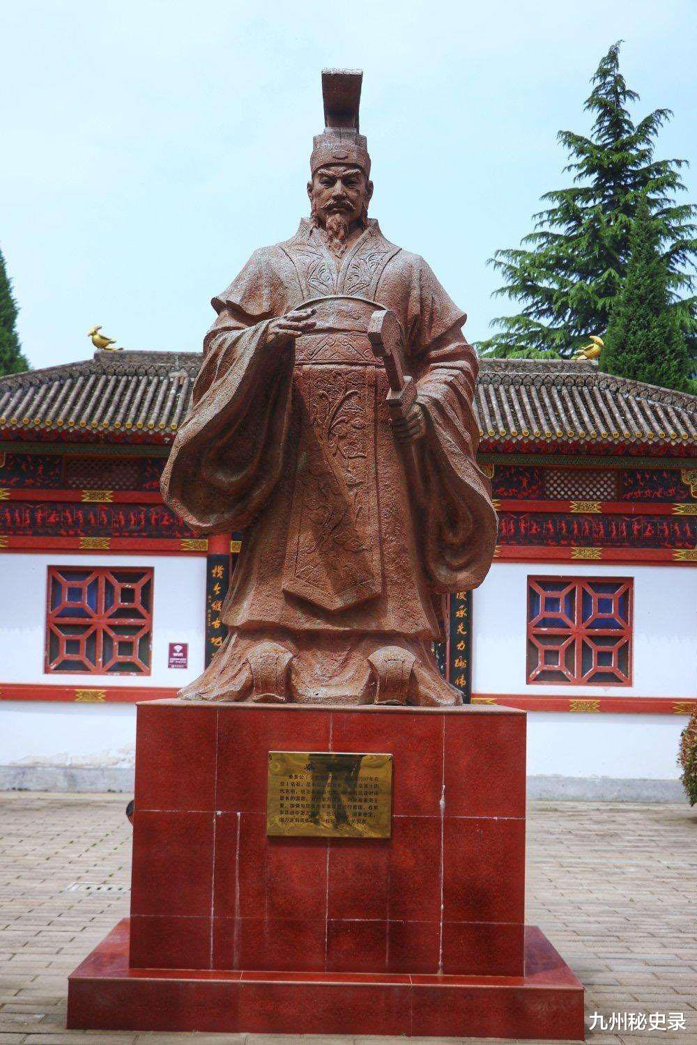 秦朝|专家十年未找到的墓,盗墓者一晚上挖穿,专家直言是否招聘盗墓贼