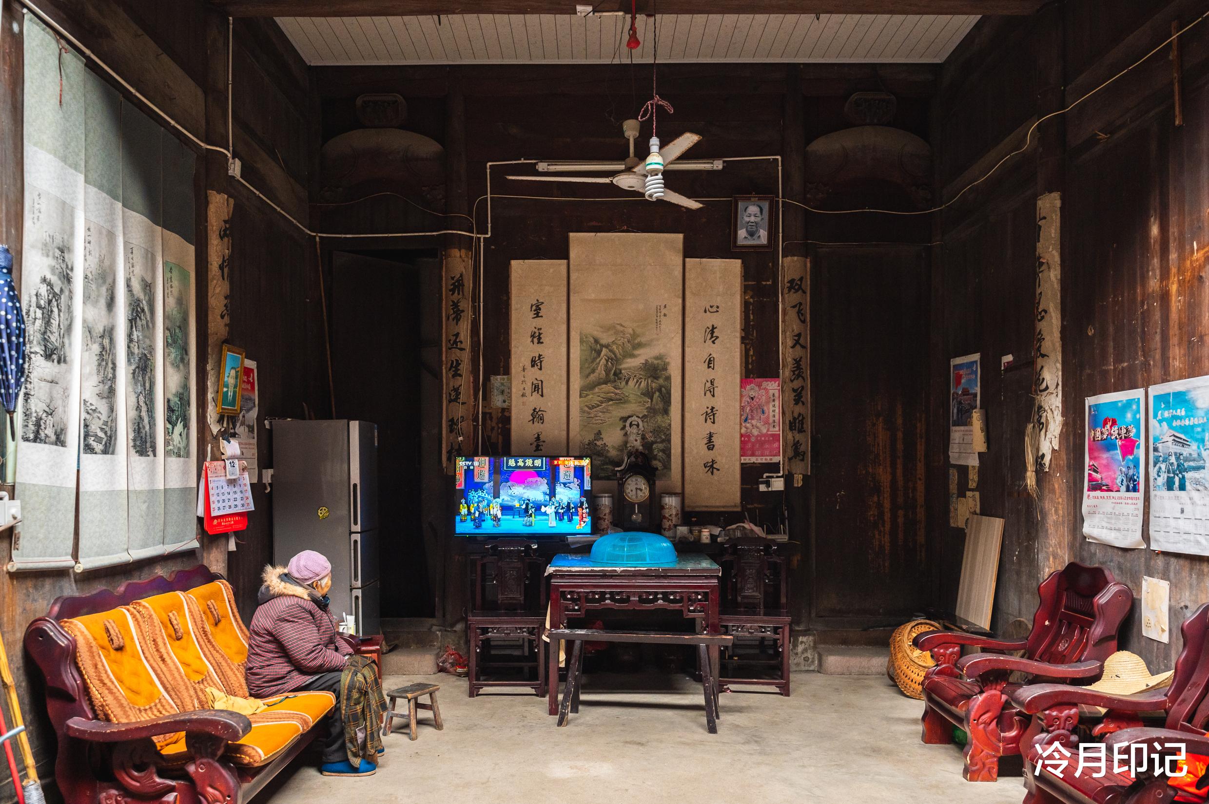 旅行者|歙县千年古村瞻淇村,现存明清古建筑100多幢,嬉鱼灯传承了800年