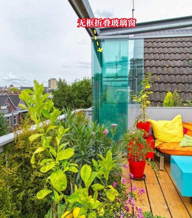 屋顶露台不空着,搭个可移动玻璃房,不怕风吹日晒,也不算违建!