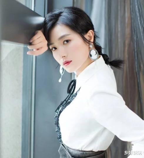 万茜|她被称最干净女星，7次拒绝导演无理要求被封杀，如今怎样了?