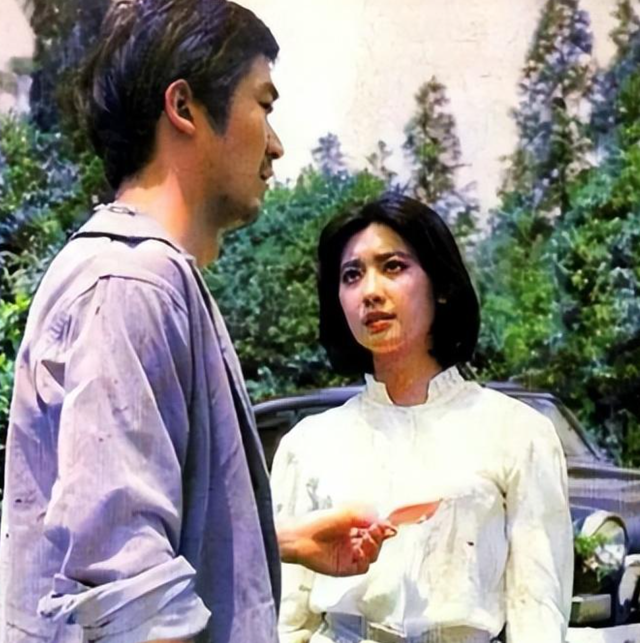 张国立|罗秀春：花7年捧红张国立，离婚后和儿子抱头痛哭，如今怎样了