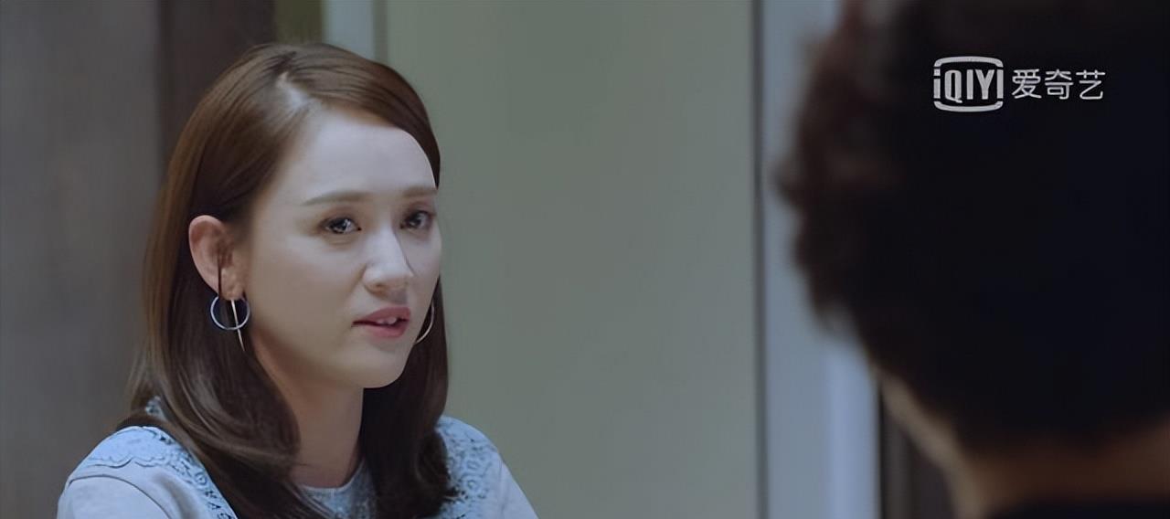 谭松韵|谭松韵演女机长被嘲没气场?宋佳才是此类角色的正确打开方式