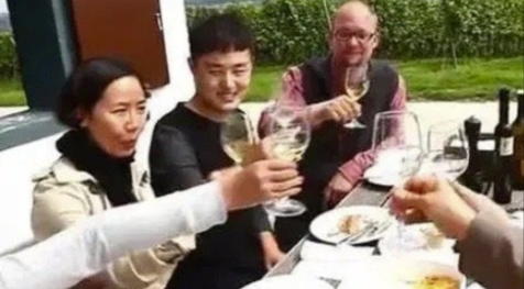 英达|因太丑被北影破格录用，今嫁老外开酒庄！英达：她是我的秘密武器