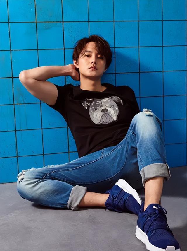 明星|曾经帅到窒息，现今苍老似鬼的8位明星：有人发腮，有人秃头