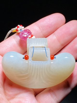 哥窑|清乾隆 和田玉籽料 白玉  荷包形 诗文 香囊 挂件