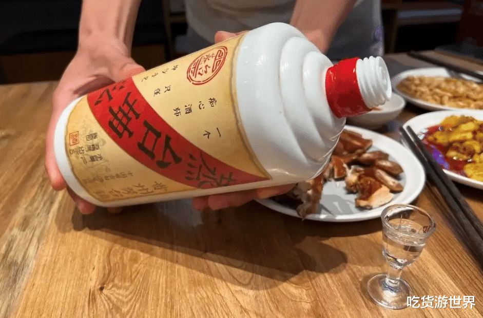建议中老年人：别再省钱喝散装酒啦！这3款酒都是纯酿，好喝不贵
