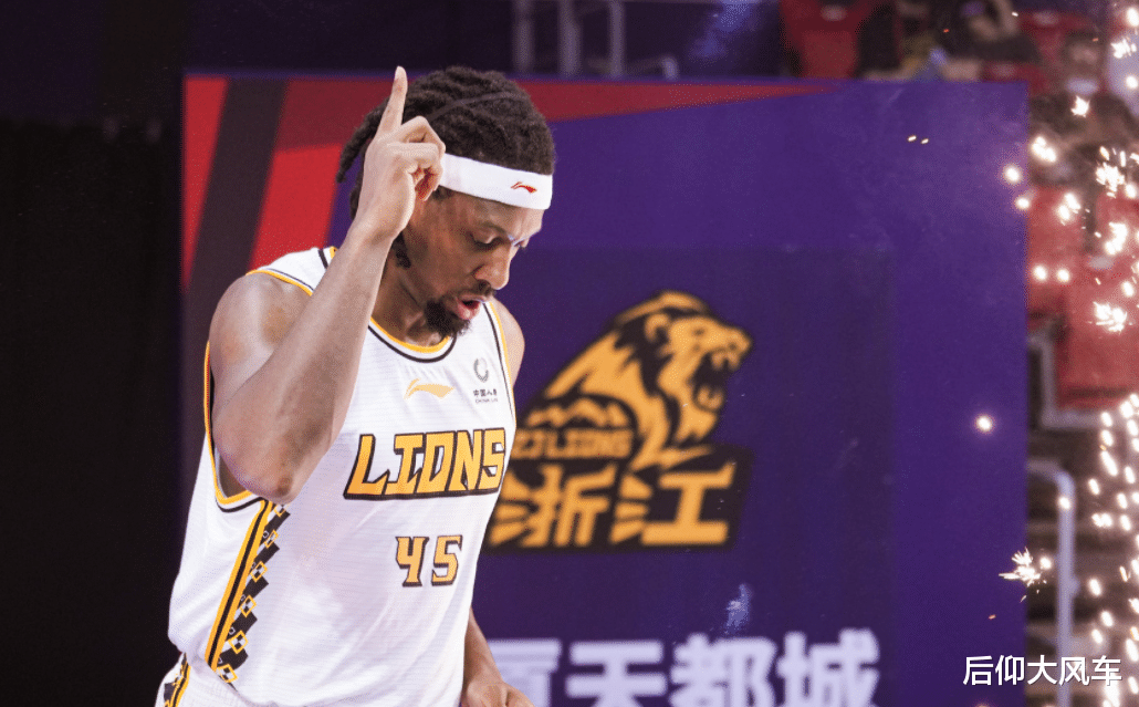 辽宁男篮|莫兰德太给力，助辽宁3-0广厦夺赛点！郭艾伦砍22+11，FMVP还有戏