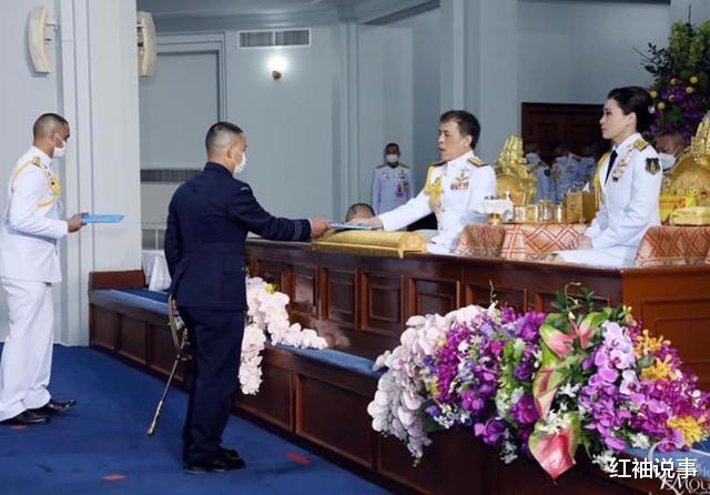 苏提达 ?苏提达得罪造型师，头鼓起大包发型老气，跟宫廷精修照判若两人