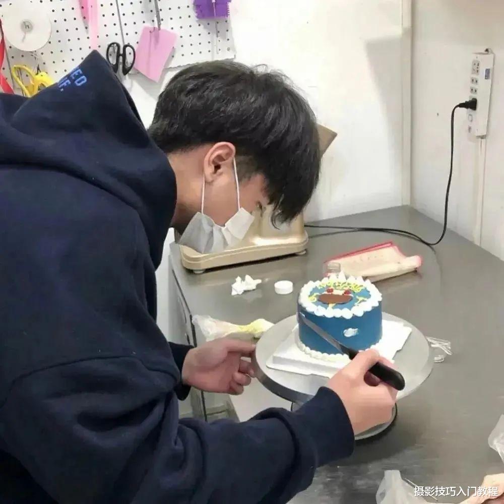 别再去网上找头像了，自己动手拍情侣头像简直太甜了